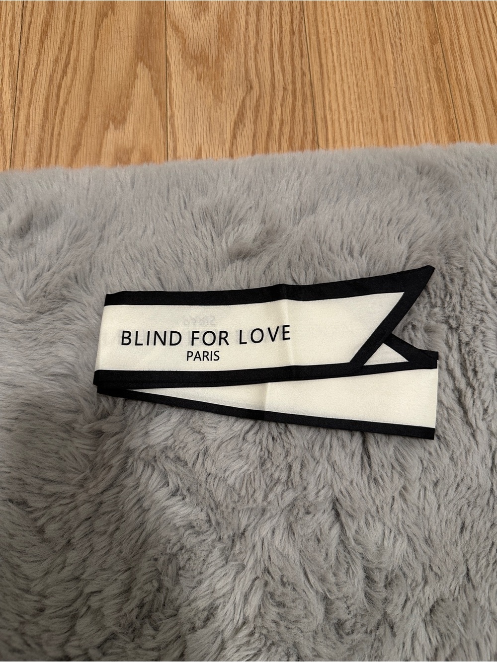 BLIND FOR LOVE Paris White & Black Ribbon Scarf